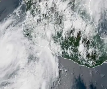 Flossie se degrada a tormenta tropical y dejará lluvias en Sonora