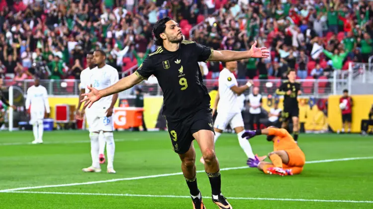 Raúl sigue siendo el delantero más importante para el Tri. (Foto: Tomada de redes)