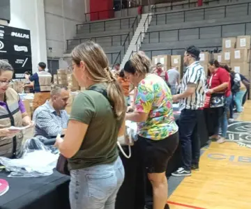 Avanza la entrega de uniformes gratuitos en Guaymas