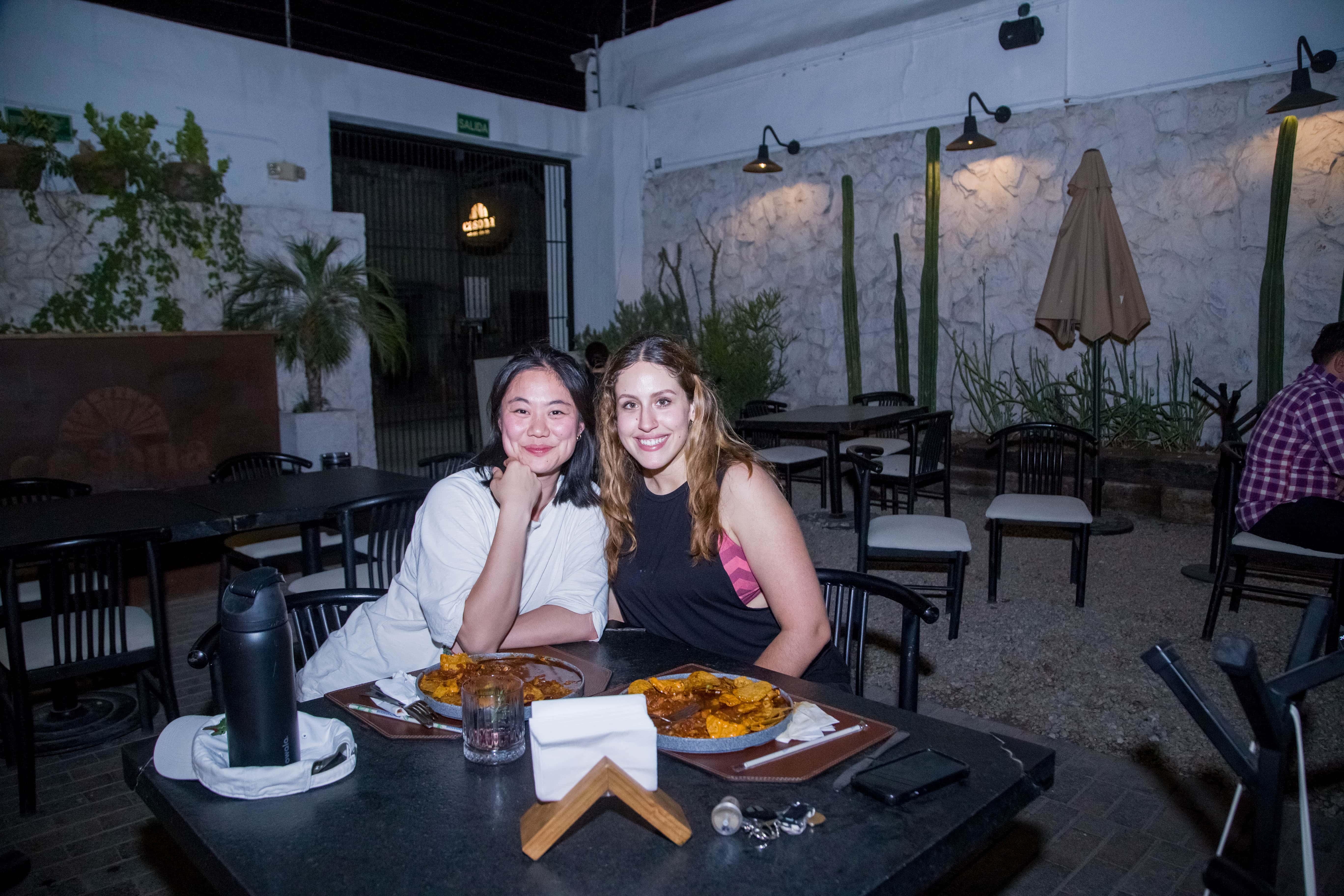 Celebran cumpleaños en Casona Obregón 55