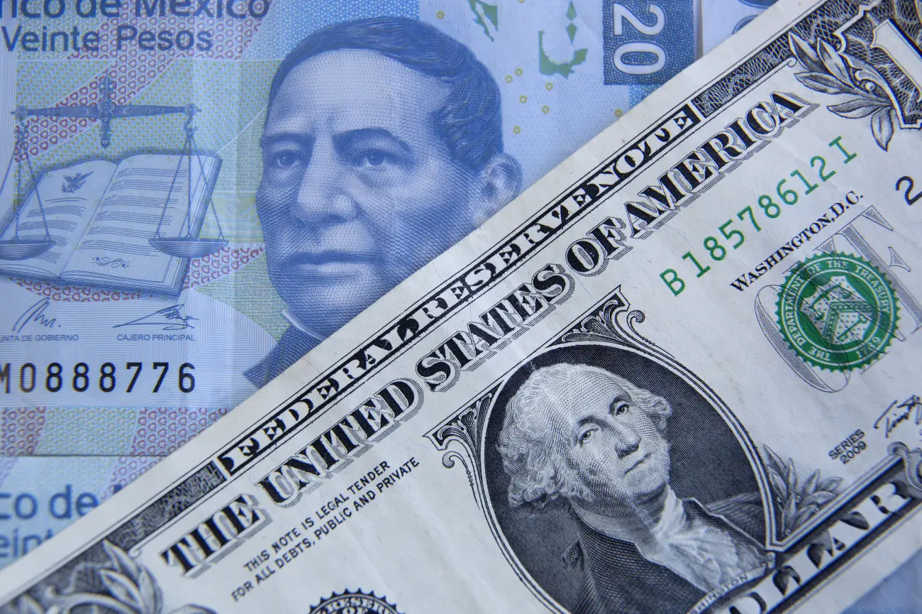 El precio del dólar hoy viernes 4 de julio es de $18.63 pesos
