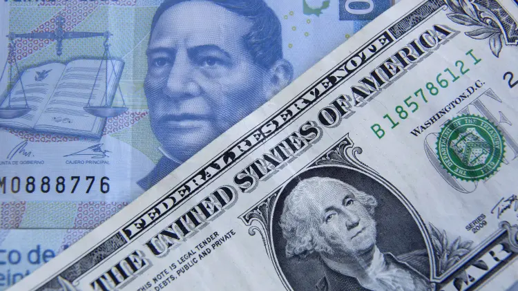 El precio del dólar hoy viernes 4 de julio es de $18.63 pesos
