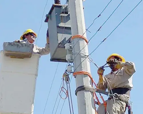 Logran familias que CFE les restablezca el servicio eléctrico