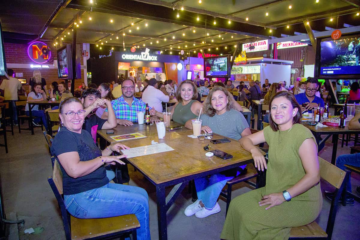 En Gastropark y Terraza Hmo se festeja entre amigos y calor sonorense