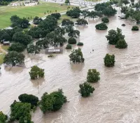 Más de 80 muertos y decenas de desaparecidos por inundaciones en Texas
