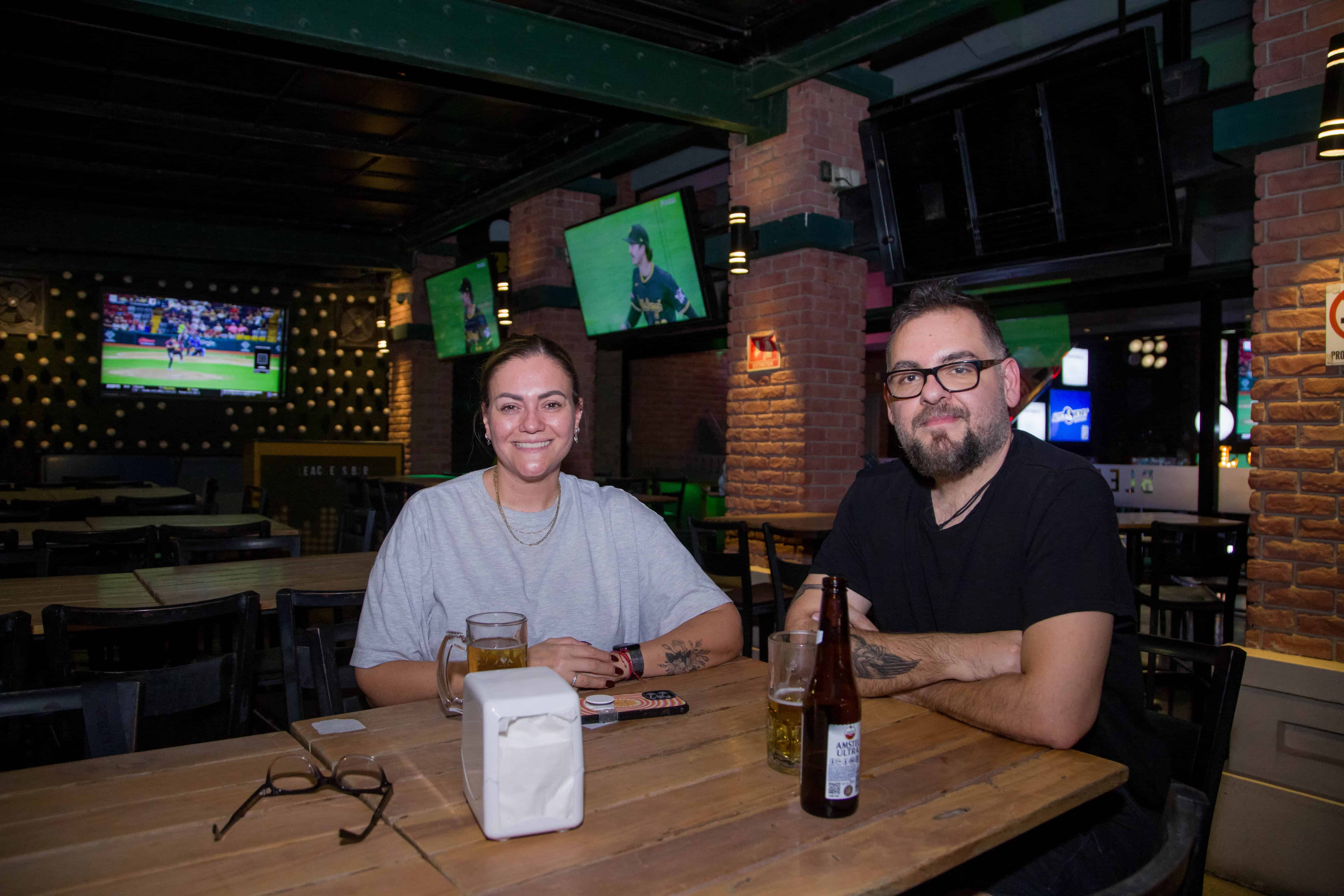 Celebran XV años y graduaciones en Ballpark