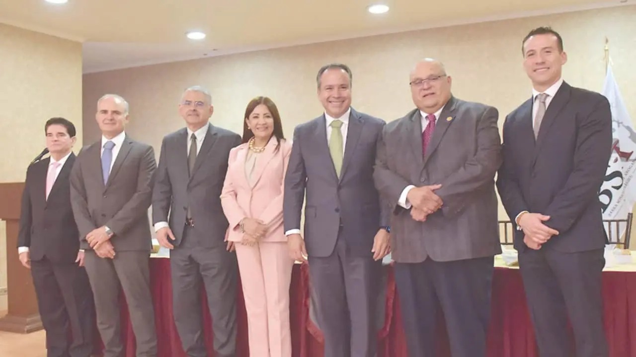 Toño llama a la paz con colaboración en los tres niveles de gobierno