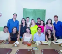 Celebran en Casona Obregón 55 cumpleaños en distintas mesas