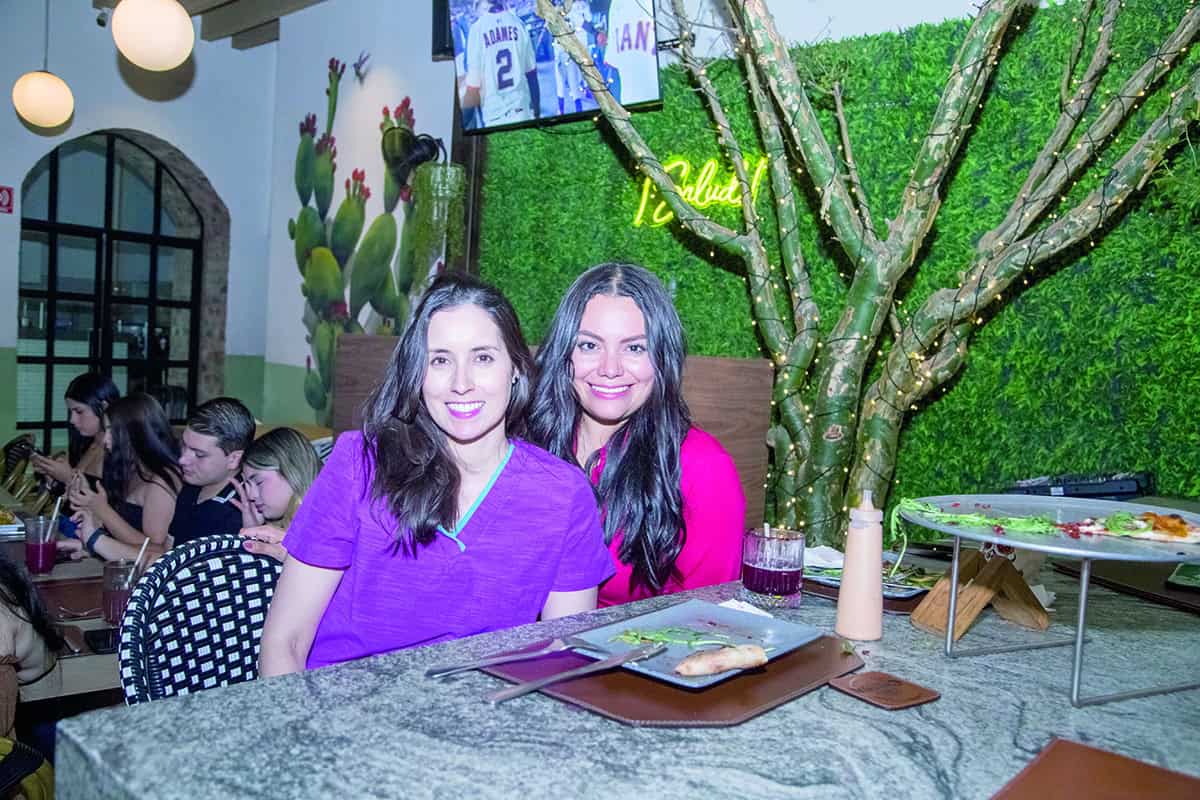 Celebran en Casona Obregón 55 cumpleaños en distintas mesas
