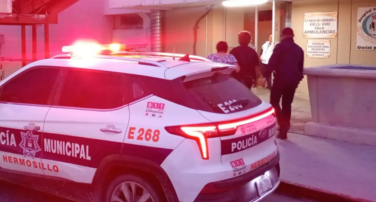 Oficiales evitan que menor se arroje de un puente en Hermosillo