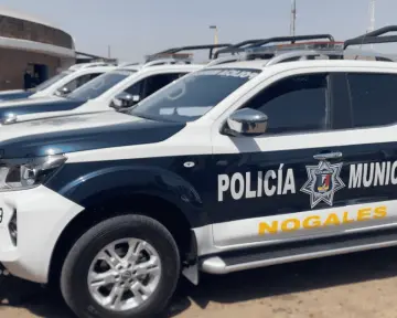 Viola medidas cautelares al echar pegamento a cerradura de la casa de su ex