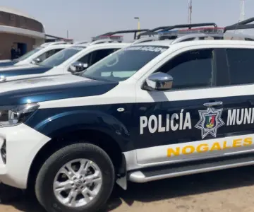 Viola medidas cautelares al echar pegamento a cerradura de la casa de su ex