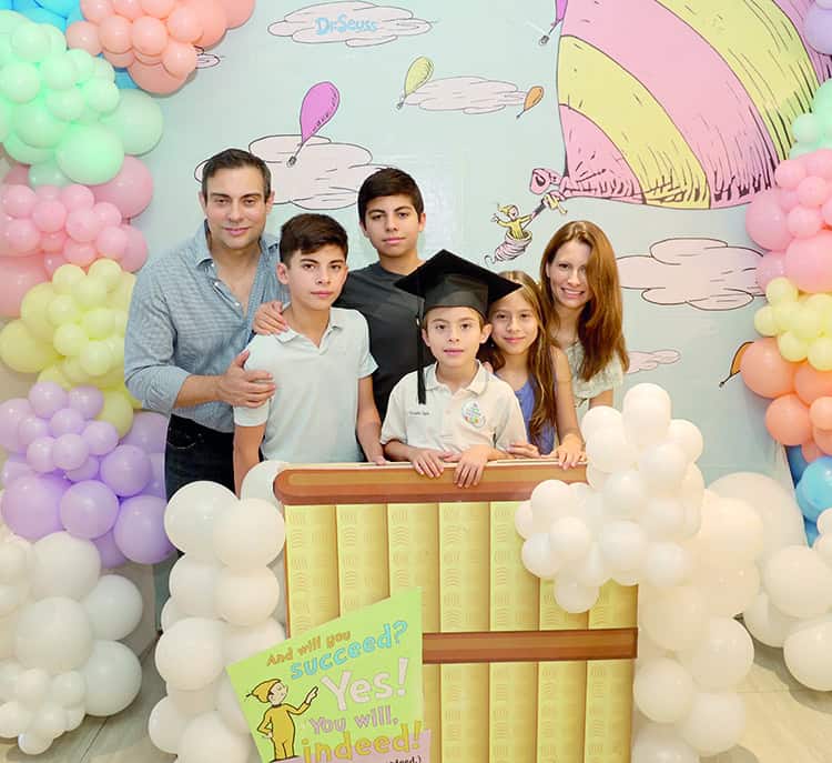Se gradúan pequeños del prescolar: Irish International School
