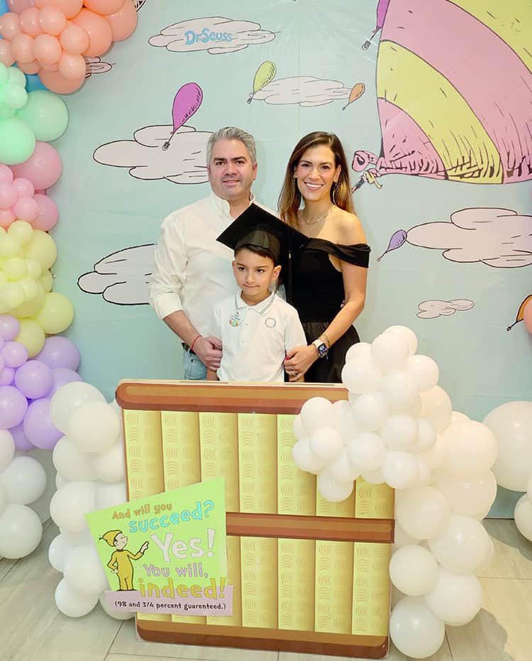 Se gradúan pequeños del prescolar: Irish International School