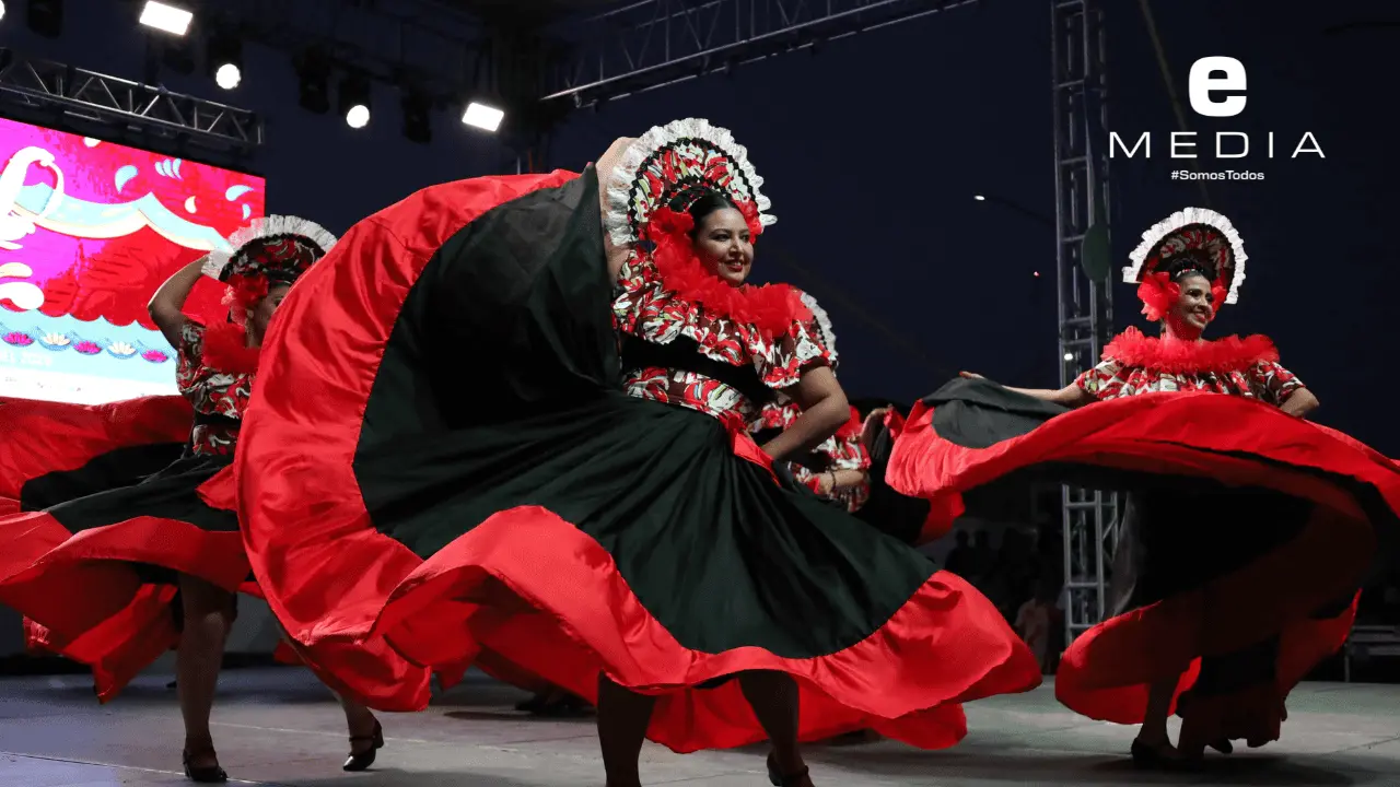 Danza y color iluminan el sábado del Festival Mar Bermejo 2025