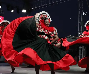 Danza y color iluminan el sábado del Festival Mar Bermejo 2025