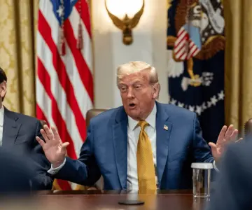 Trump asegura que no negociará el arancel del 30 por ciento