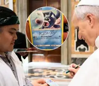 Papa León XIV bendice carta de Pokémon y momento se viraliza