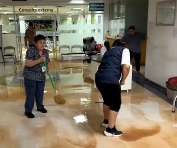 Hospital IMSS Bienestar de Nogales sigue operando pese a inundaciones