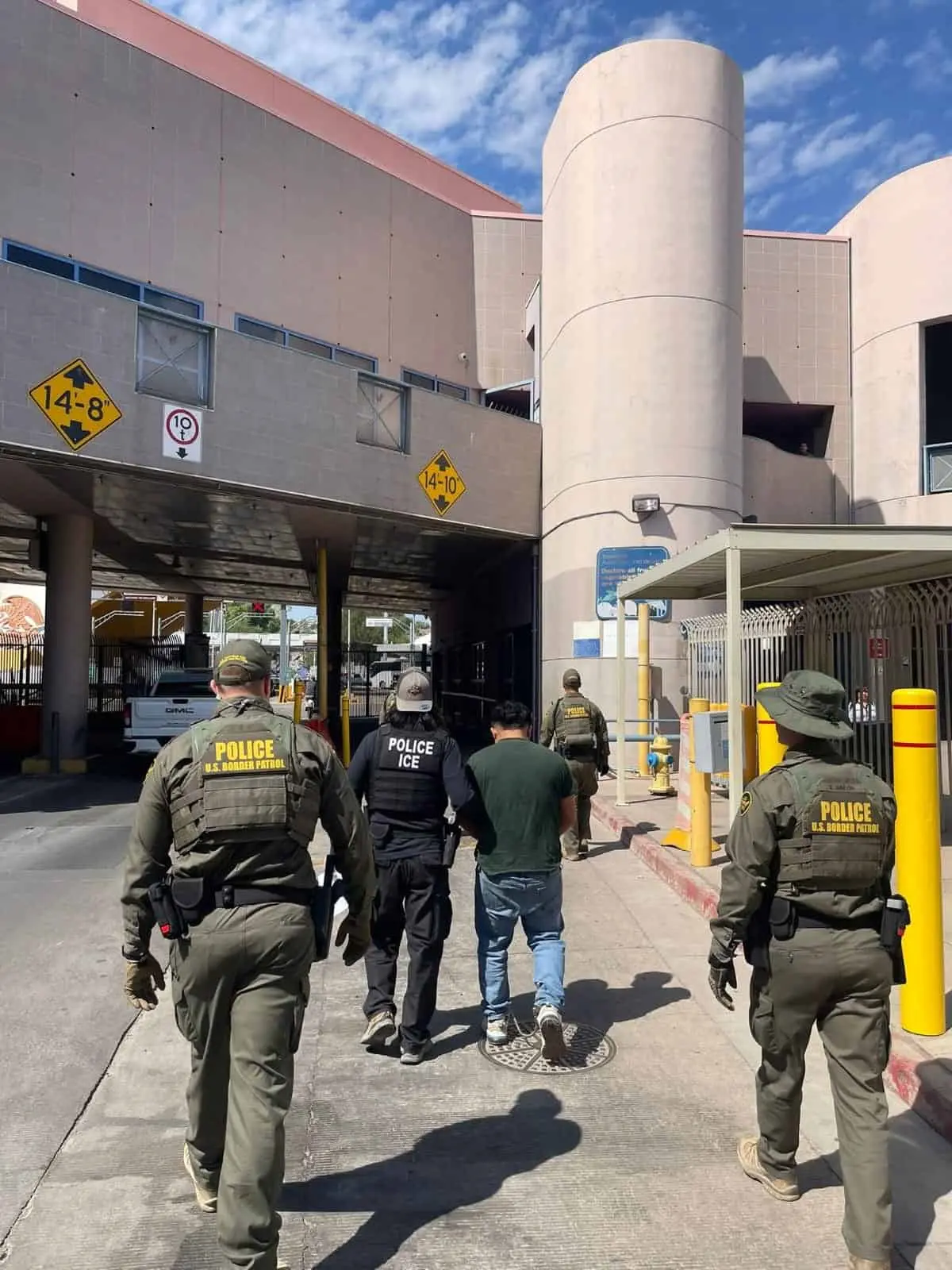 Patrullas Fronterizas y ICE entregan a hombre buscado por México