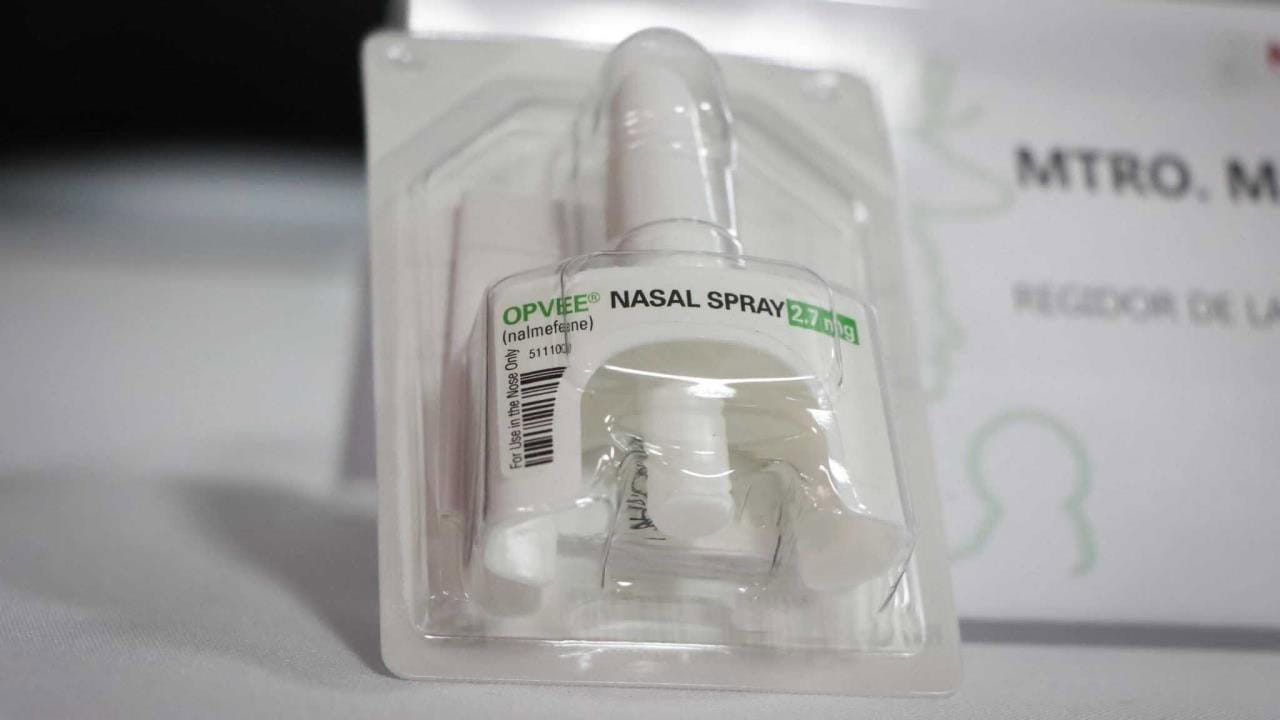 Círculos de Paz dona Naloxona a Policía de Nogales, Sonora