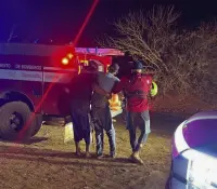 Rescatan a adulto mayor atrapado por la corriente de agua en Hermosillo