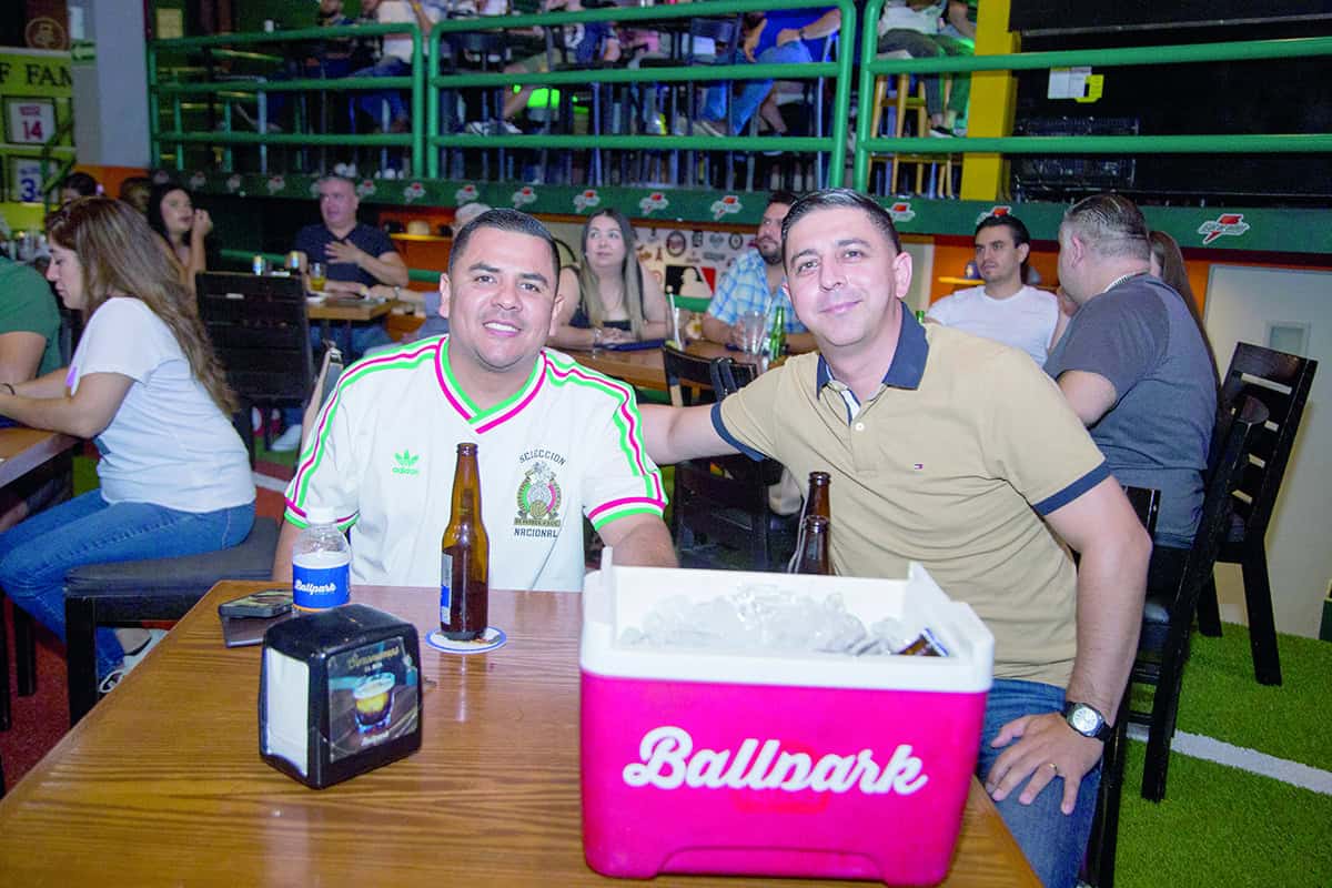 Comparten tiempo con quienes más quieren