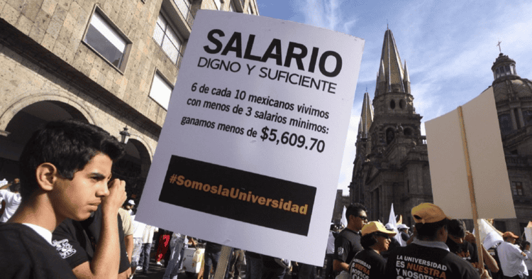 Aumentan los empleos con salarios bajos en México