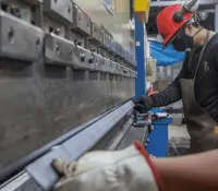 Aumentan los empleos con salarios bajos en México