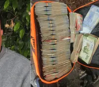 Detienen a motociclista por no traer casco; le hallan un millón de pesos