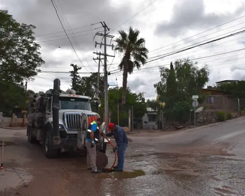 Durante las lluvias Oomapas de Nogales atendió 32 fugas de aguas negras