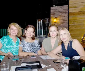 Sintiéndose como en casa entre amigos