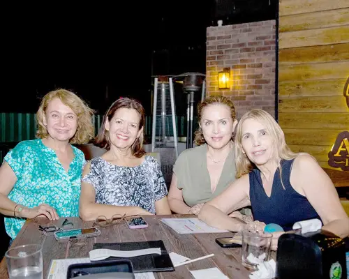 Sintiéndose como en casa entre amigos