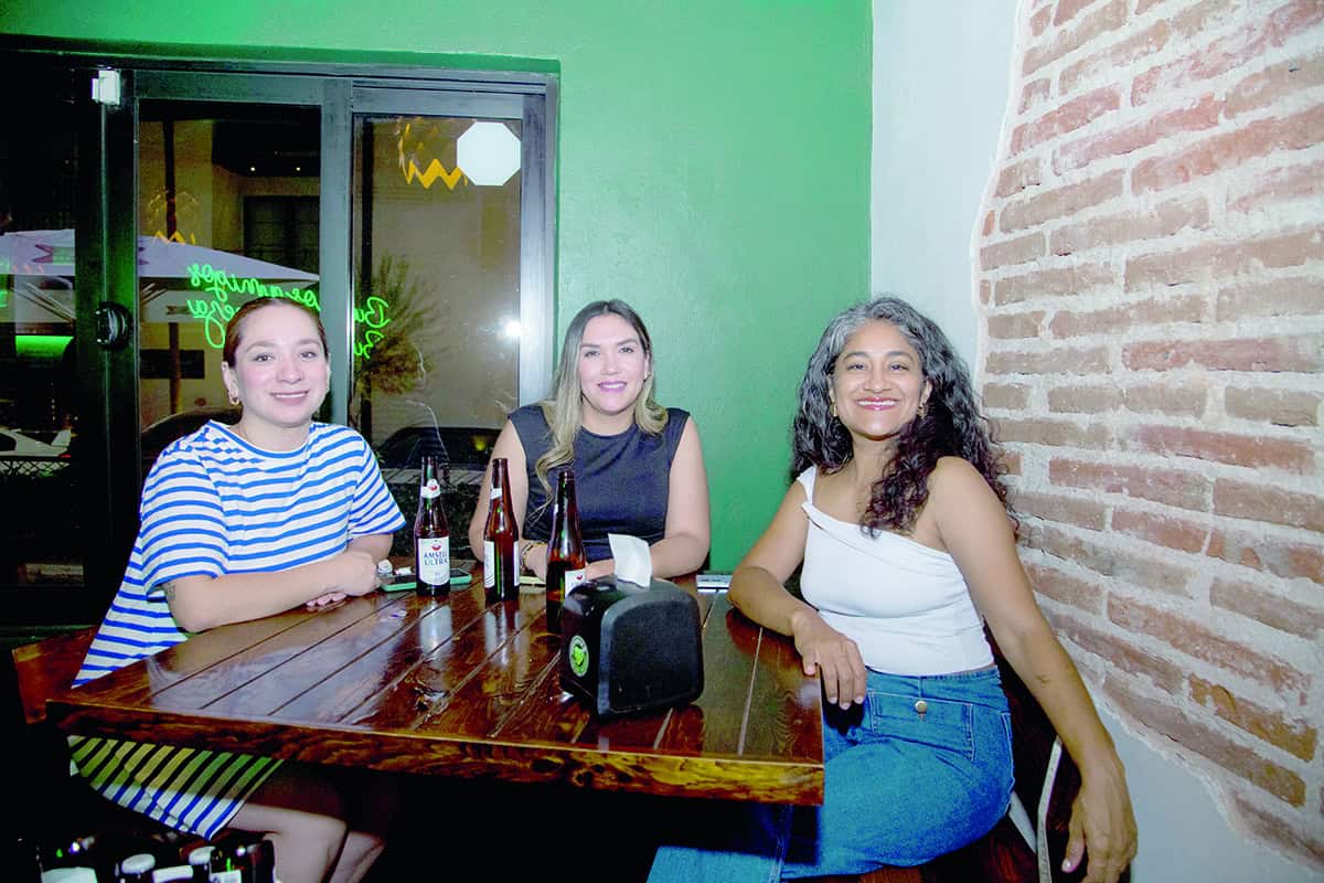 Sintiéndose como en casa entre amigos