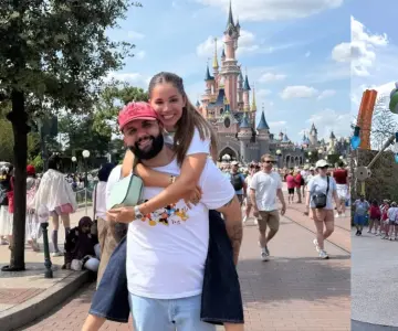 Carin León se pasea en Disneyland París junto a su familia