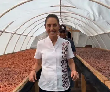 Presidenta Sheinbaum visita vivero en Tabasco