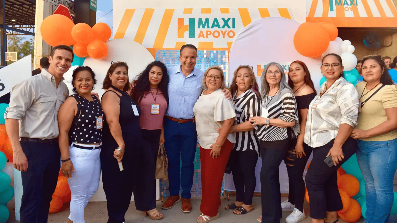 Entrega Toño Astiazarán apoyos a 209 nuevos emprendedores en Hermosillo