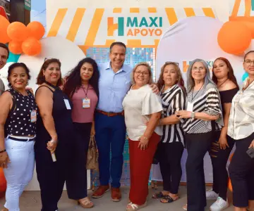 Entrega Toño Astiazarán apoyos a 209 nuevos emprendedores en Hermosillo