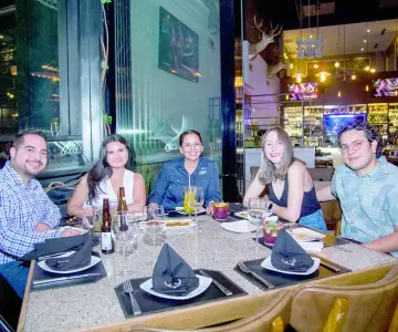 Comen platillo típico de Sonora