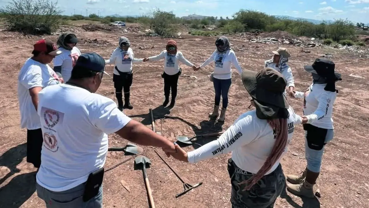 Colectivo pide a familiares de desaparecidos reconocer cuerpos en Semefo