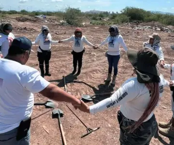 Colectivo pide a familiares de desaparecidos reconocer cuerpos en Semefo