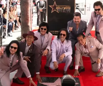 Los Bukis reciben su estrella en el Paseo de la Fama de Hollywood
