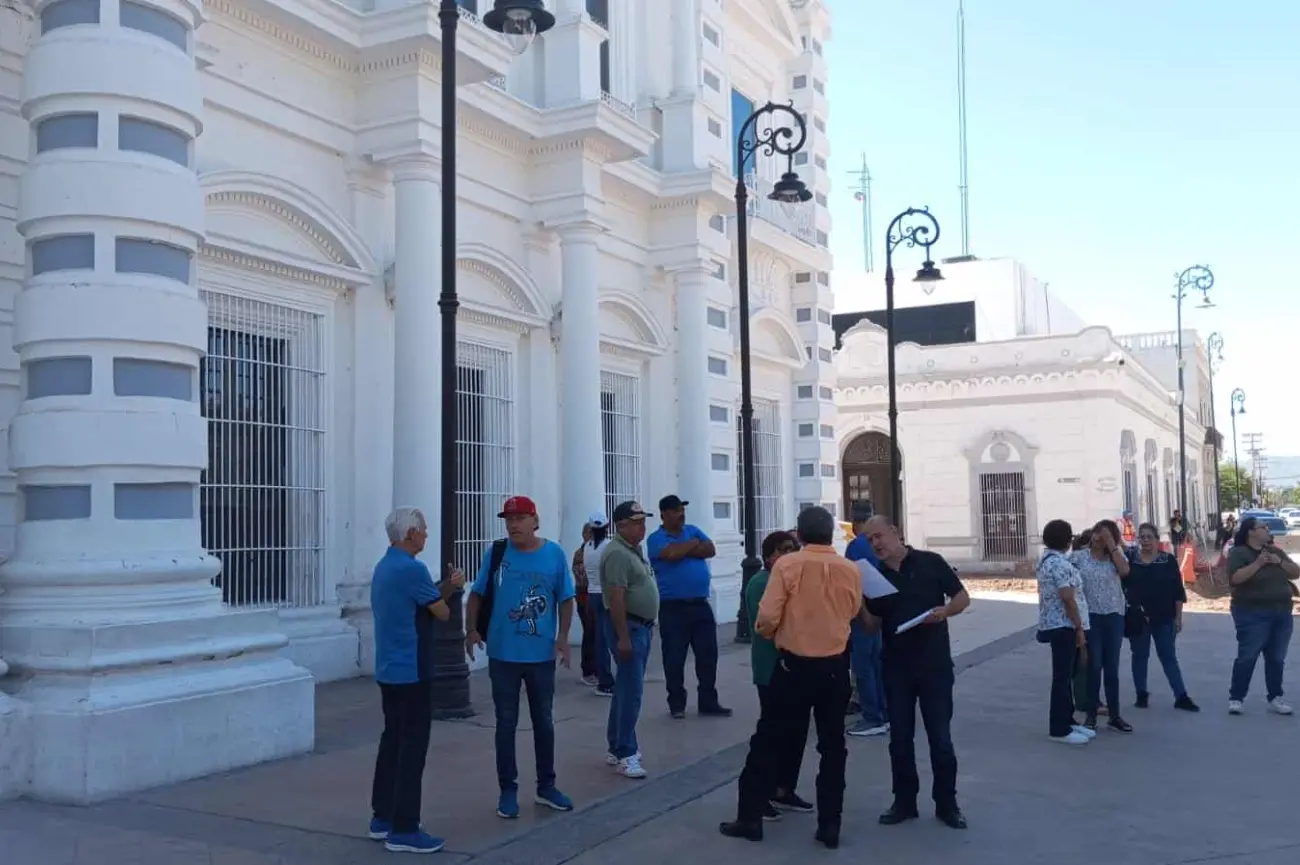 Trabajadores del Cobach exigen al Estado claridad en porcentaje a sus pagos