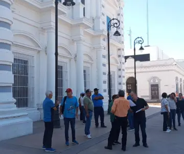 Trabajadores del Cobach exigen al Estado claridad en porcentaje a sus pagos