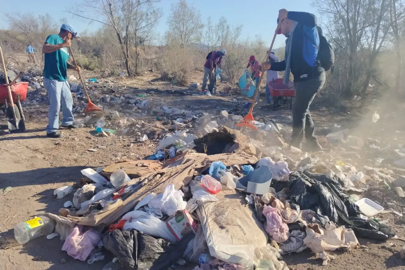 Secretaría de Marina inicia jornadas de limpieza de caminos y cauce de río