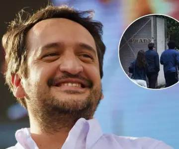 Andy López es captado en la exclusiva tienda Prada en Japón