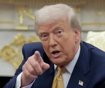 Trump busca endurecer examen de ciudadanía en Estados Unidos