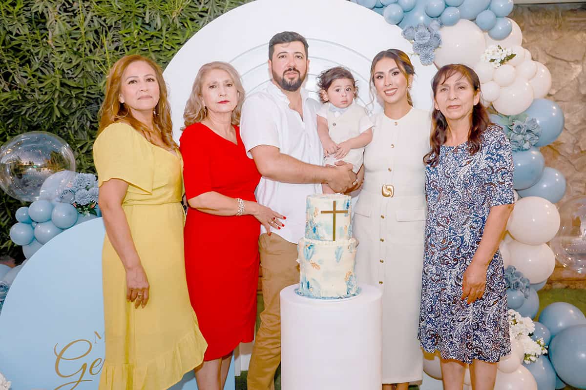 Inician su camino de fe compartiendo su primer sacramento