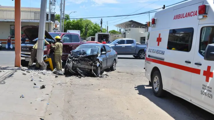 Hombre resulta lesionado tras choque en la colonia Ley 57