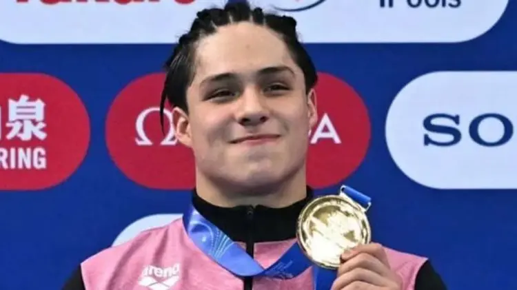 Osmar Olvera gana el oro en el Mundial de Clavados en Singapur. (Foto: Especial / EXPRESO)